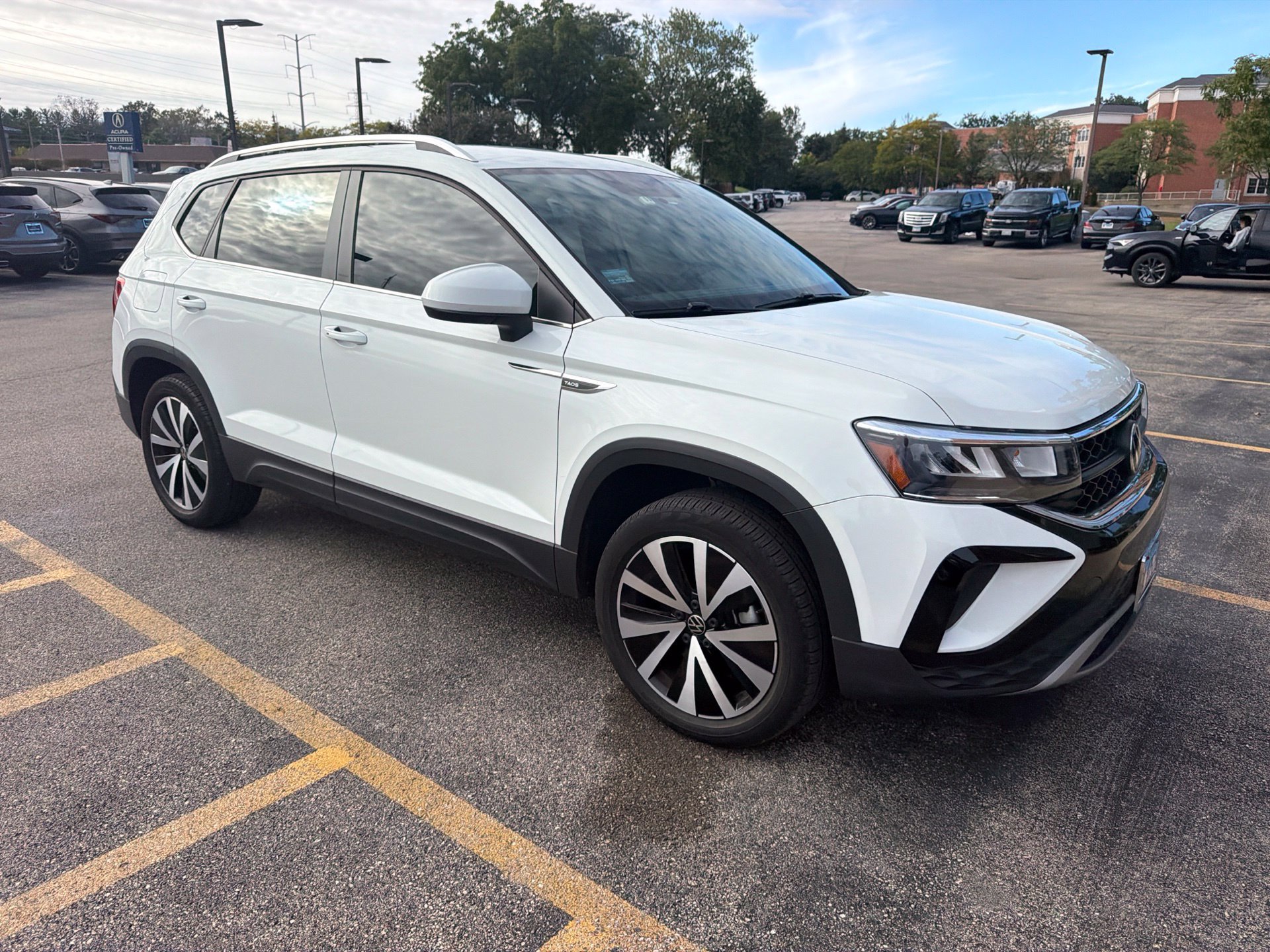 Used 2022 Volkswagen Taos SE AWD/4WD image 11