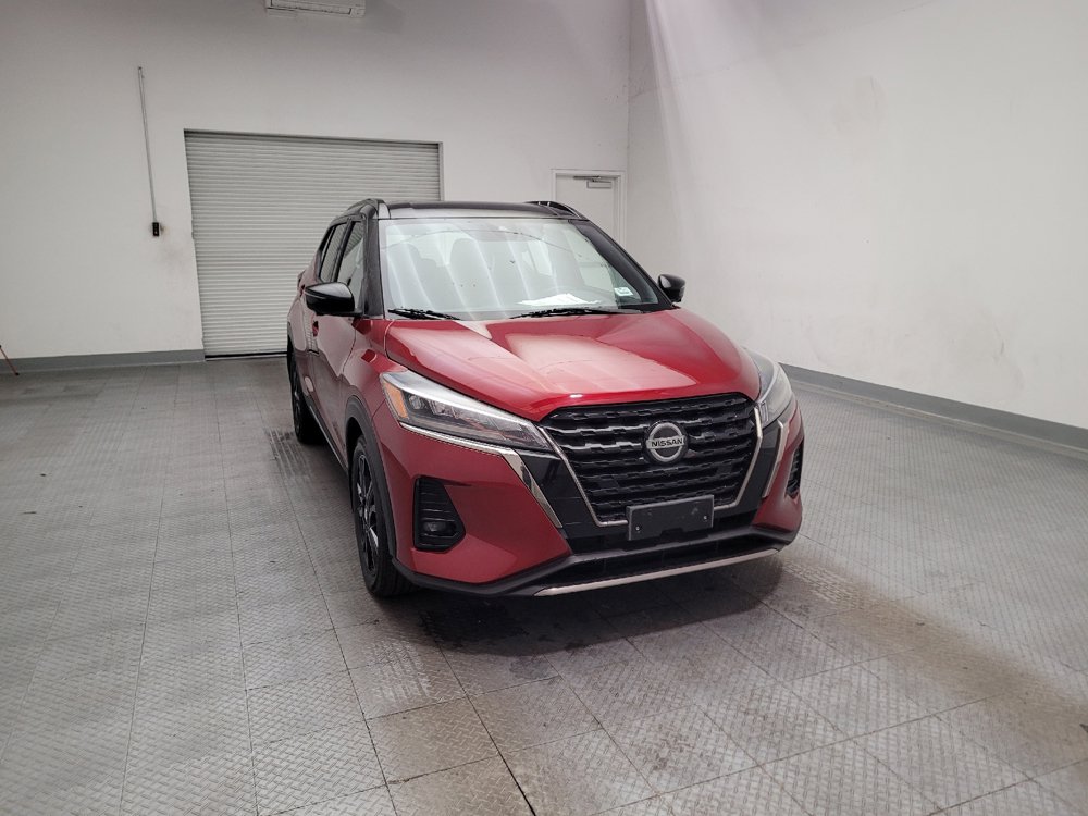 Used 2021 Nissan Kicks SR w/ SR Premium Package FWD image 14