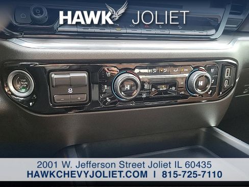 Used 2024 Chevrolet Silverado 3500 High Country w/ High Country Premium Package image 17