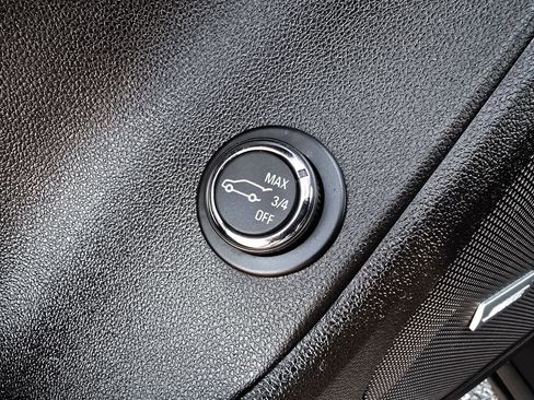 Used 2020 Chevrolet Blazer LT w/ Sound & Technology Package image 25