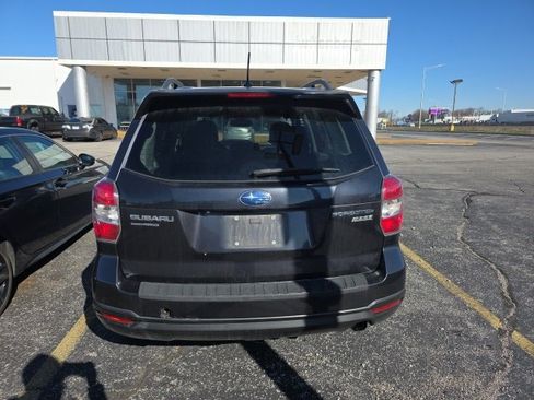 Used 2015 Subaru Forester 2.5i Touring w/ Eyesight & Navigation System image 3