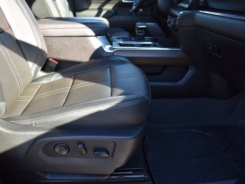 Certified 2024 Chevrolet Silverado 1500 High Country w/ Z71 Off-Road Package image 8