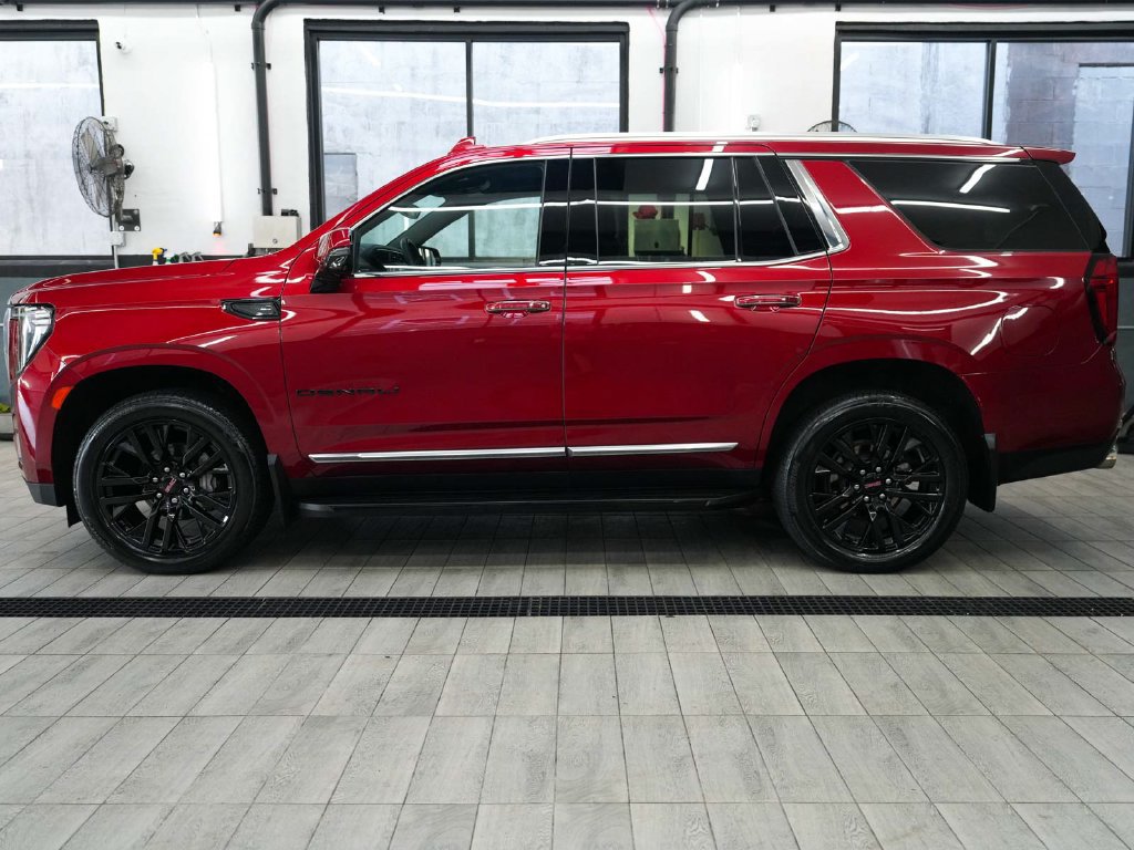 Used 2023 GMC Yukon Denali AWD/4WD image 4