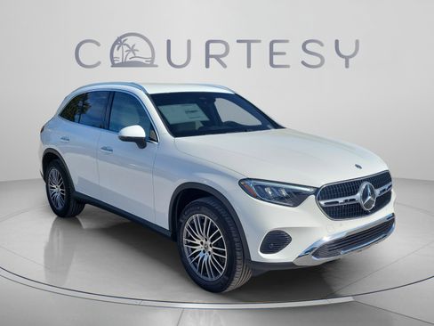 Certified 2026 Mercedes-Benz GLC 300 image 5