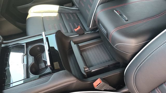 Certified 2025 GMC Yukon AT4 Ultimate AWD/4WD image 17