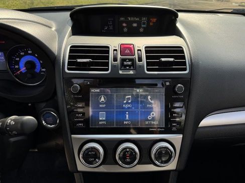 Used 2015 Subaru Crosstrek Touring AWD/4WD image 17
