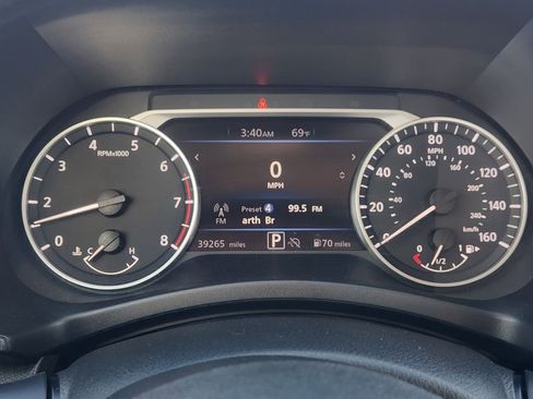 Used 2024 Nissan Sentra SV image 17