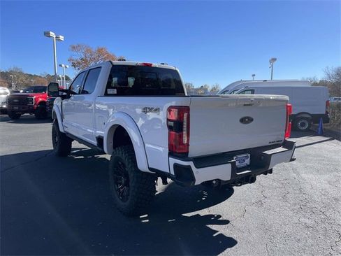 New 2026 Ford F250 Lariat w/ Black Appearance Package image 4