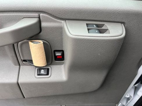 New 2024 Chevrolet Express 3500 Work Van w/ Power Convenience Package image 9