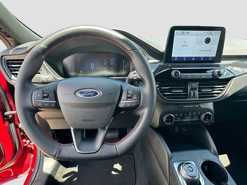 Certified 2025 Ford Escape ST-Line FWD image 11