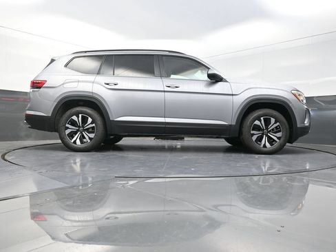 Used 2026 Volkswagen Atlas SE AWD/4WD image 30