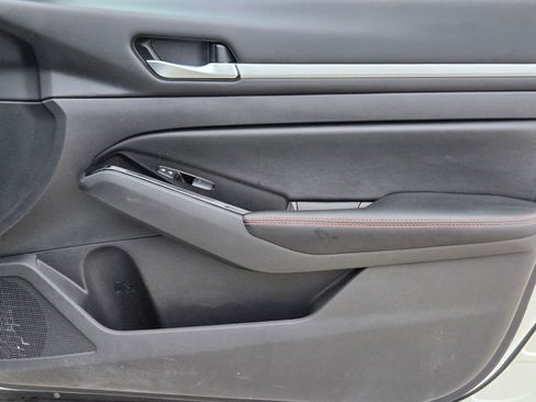 Used 2024 Nissan Altima 2.5 SR image 26