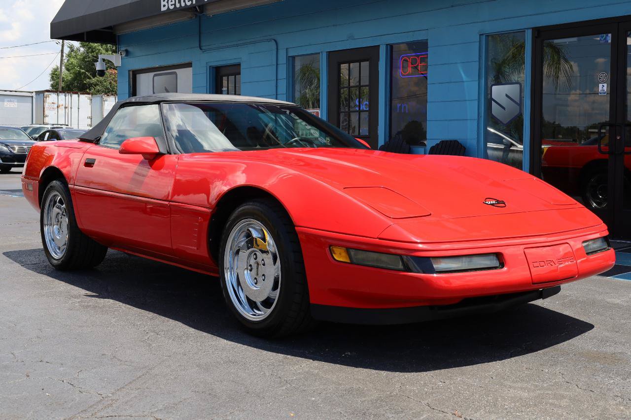 Used 1995 Chevrolet Corvette Convertible RWD image 4