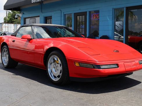 Used 1995 Chevrolet Corvette Convertible RWD image 4