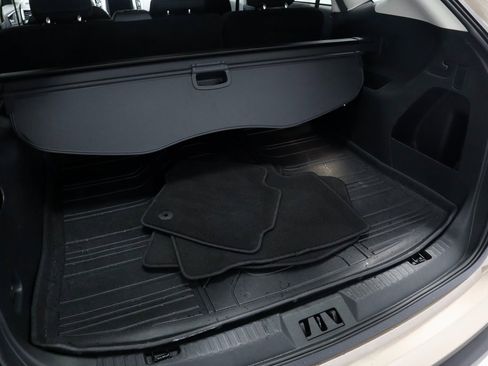 Certified 2021 Ford Edge SE image 14