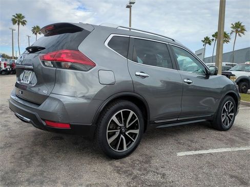 Used 2018 Nissan Rogue SL w/ Premium Package image 4