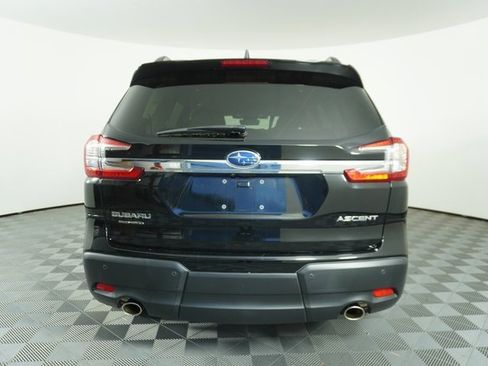 Used 2024 Subaru Ascent Premium w/ Convenience Package image 7