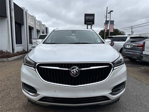 Used 2018 Buick Enclave Premium image 2