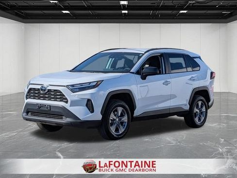 Used 2025 Toyota RAV4 LE AWD/4WD image 1