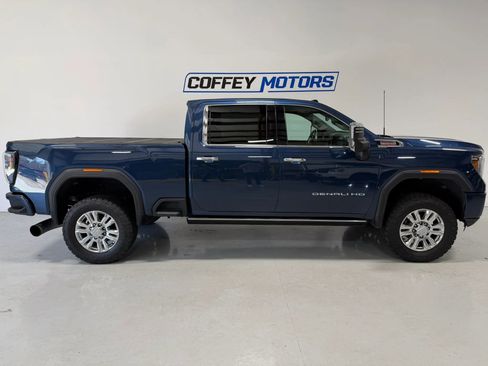 Used 2021 GMC Sierra 2500 Denali w/ Denali Ultimate Package image 4
