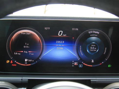 Used 2020 Mercedes-Benz GLE 350 w/ Premium Package image 13