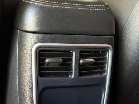 Used 2018 Dodge Charger R/T Scat Pack w/ Beats Audio Group RWD image 14