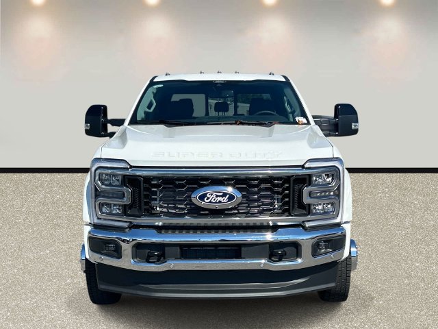 New 2027 Ford F450 Lariat w/ Lariat Premium Package AWD/4WD image 2