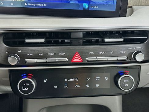 Used 2026 Hyundai Palisade SEL FWD image 24