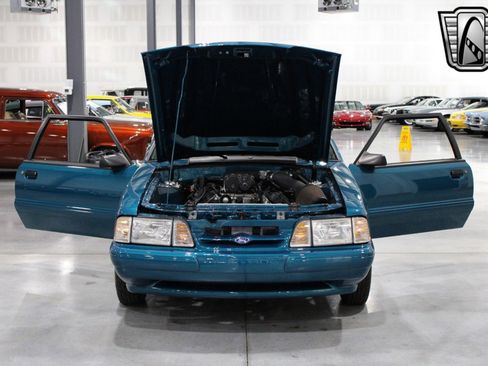 Used 1993 Ford Mustang LX image 21