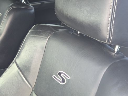 Used 2019 Chrysler 300 S image 16