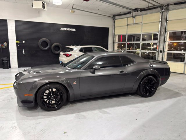 Used 2023 Dodge Challenger R/T Scat Pack RWD image 5