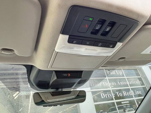 Used 2023 Nissan Rogue SL w/ SL Premium Package image 25