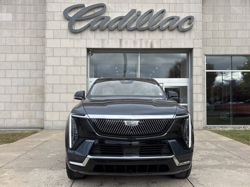 New 2026 Cadillac Escalade IQL Luxury image 13