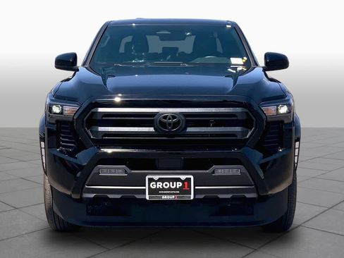 Used 2025 Toyota Tacoma SR5 RWD image 4