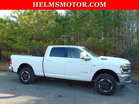 New 2025 RAM 2500 Laramie image 17