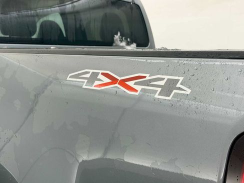 Used 2021 Chevrolet Colorado W/T w/ Custom Special Edition image 11