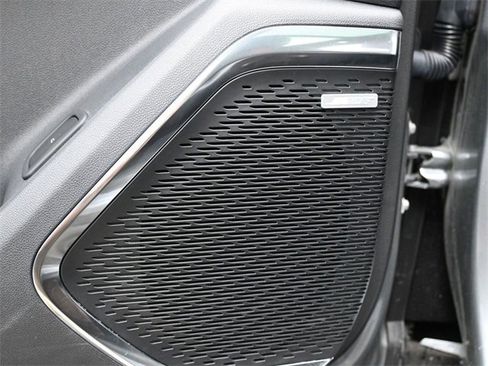 Used 2024 Chevrolet Traverse RS w/ LPO, Floor Liner Package image 38