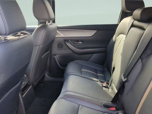 Certified 2025 MAZDA CX-70 3.3 Turbo S w/ Premium Package image 11