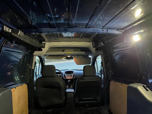 Used 2014 Ford Transit Connect XLT image 12