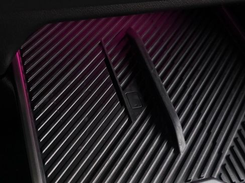 Certified 2025 BMW 530i xDrive w/ M Sport Package image 38