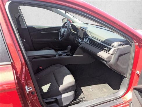 Used 2025 Toyota Camry LE FWD image 27