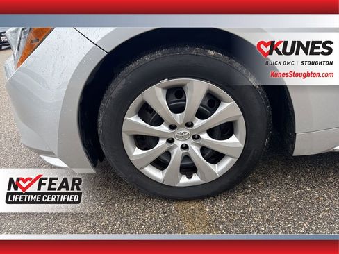 Used 2023 Toyota Corolla LE image 15