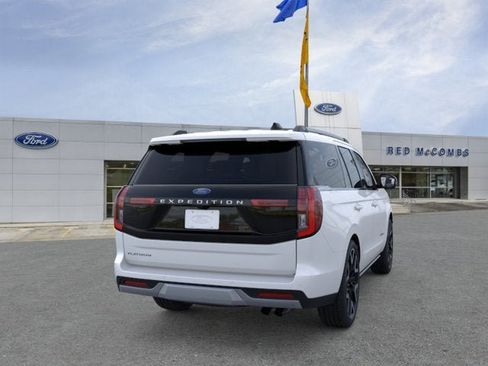 New 2026 Ford Expedition Platinum w/ Platinum Ultimate Package AWD/4WD image 8