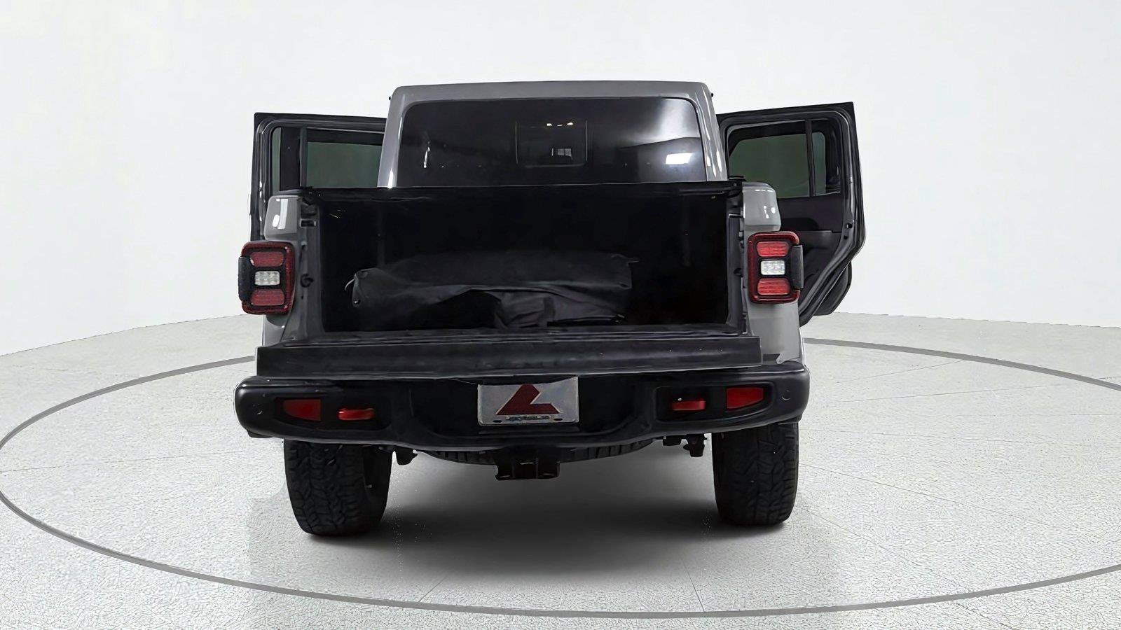 Used 2021 Jeep Gladiator Rubicon AWD/4WD image 13