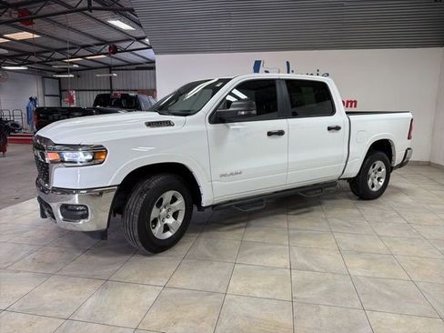 Used 2025 RAM 1500 Lone Star image 7