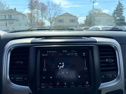 Used 2018 RAM 1500 Big Horn AWD/4WD image 34
