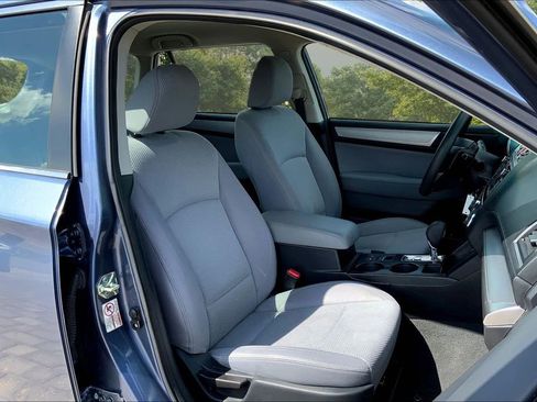 Used 2018 Subaru Outback 2.5i AWD/4WD image 27