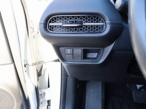 Certified 2023 Honda HR-V EX-L image 29