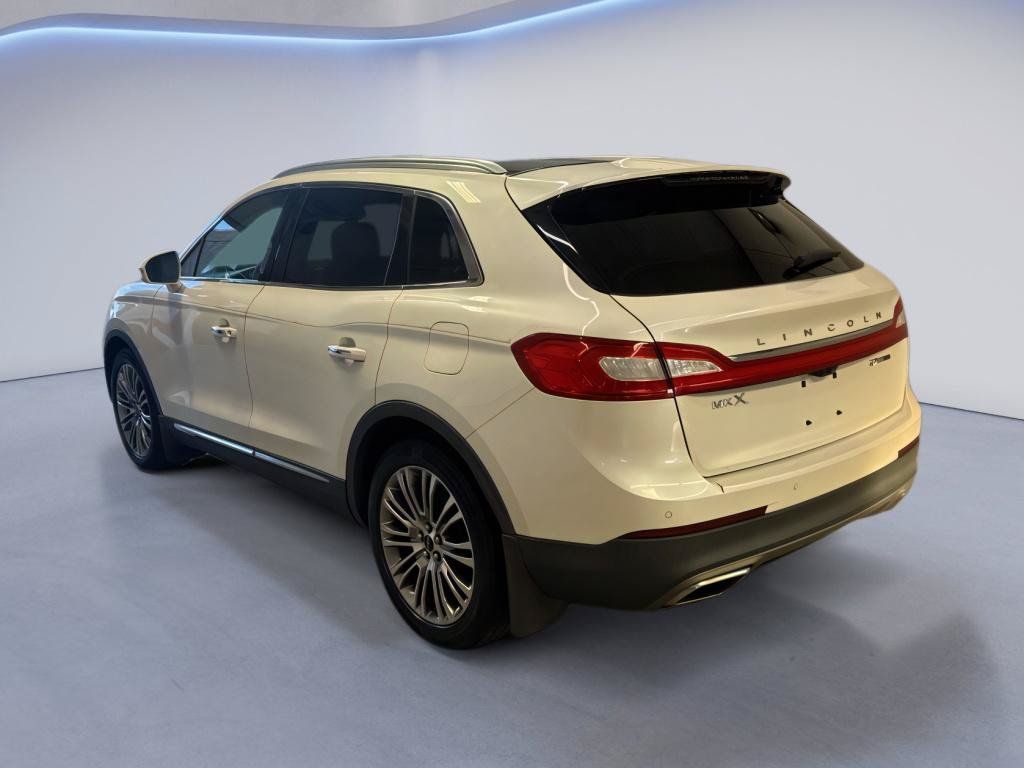 Used 2016 Lincoln MKX Reserve w/ Luxury Package FWD image 5