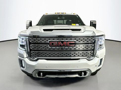 Used 2022 GMC Sierra 2500 Denali AWD/4WD image 2